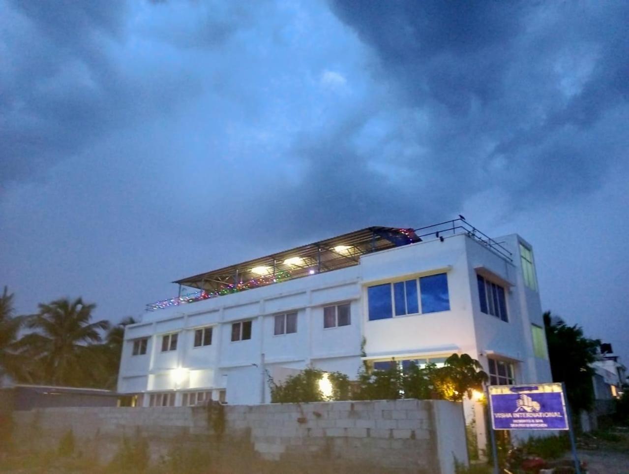 Visha Park International Hotel Tirupporur Exterior photo